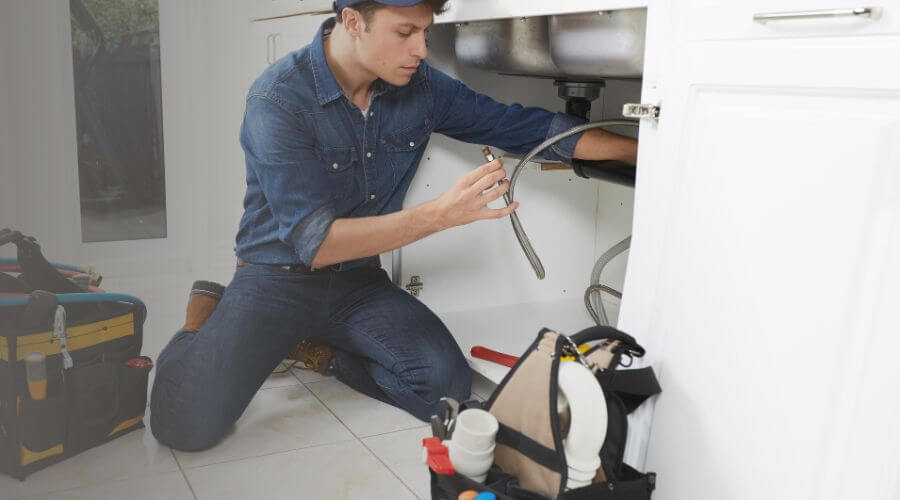 Emergency Leak Repair in Poteet, TX